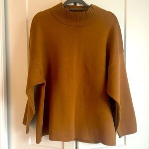 Camel Sweater, Size L, NWT